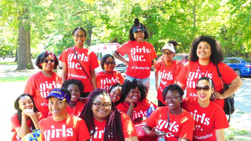 Group photo of young women from Girls Inc in Memphis